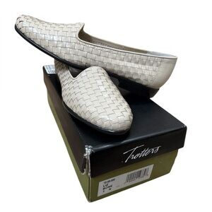 Trotters Liz Bone Beige Basket Woven Leather Loafers Casual Shoes Womens Size 8N